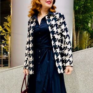 Super cute, classic coat with pockets-HUGELY DISCOUNTED!